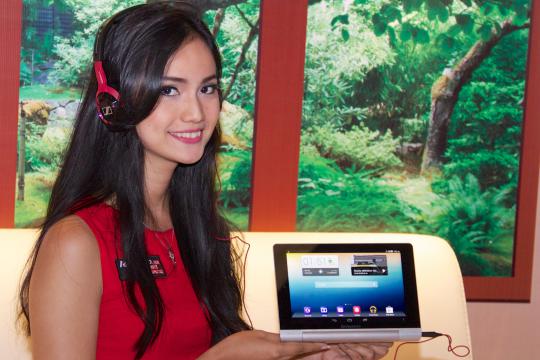 Siap bertarung di ranah tablet, Lenovo luncurkan Yoga Tablet