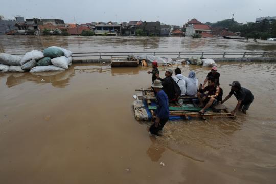 Banjir kembali lumpuhkan akses Casablanca-Kampung Melayu