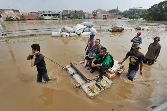 Banjir kembali lumpuhkan akses Casablanca-Kampung Melayu