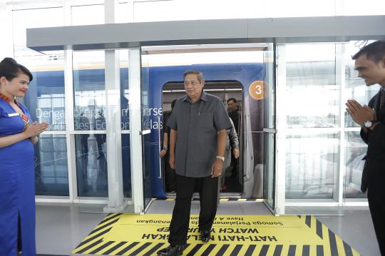 Tinjau Bandara Kualanamu, SBY naik Kereta ARS dari Stasiun Medan