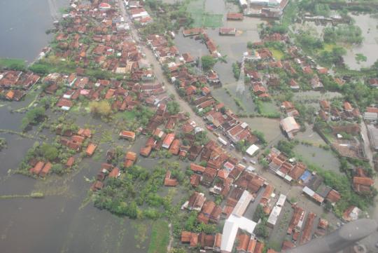 Pantauan udara genangan banjir lumpuhkan Pantura, Demak-Pati