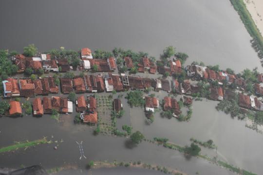 Pantauan udara genangan banjir lumpuhkan Pantura, Demak-Pati