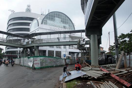 Melihat kondisi Terminal Manggarai saat direvitalisasi