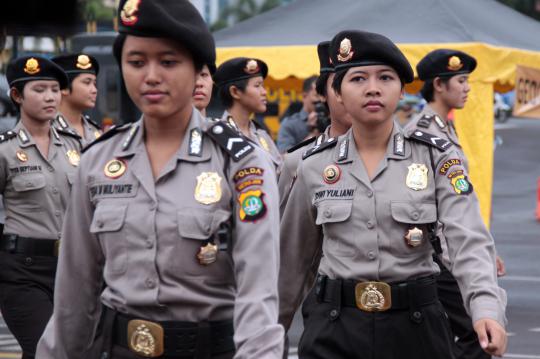 Aksi polwan cantik siap kawal Pemilu damai