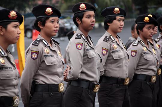 Aksi polwan cantik siap kawal Pemilu damai