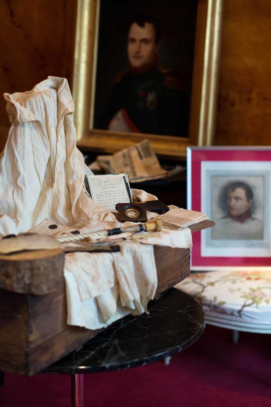 Koleksi barang pribadi Napoleon Bonaparte dilelang