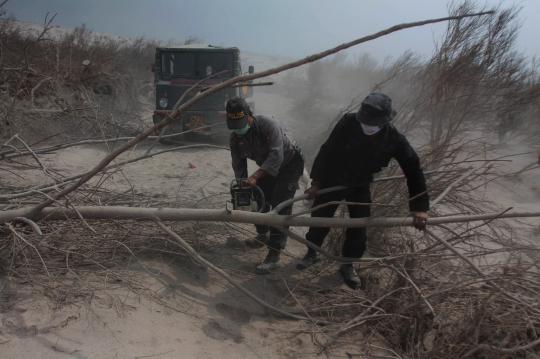 Suasana saat pencarian korban erupsi Gunung Sinabung