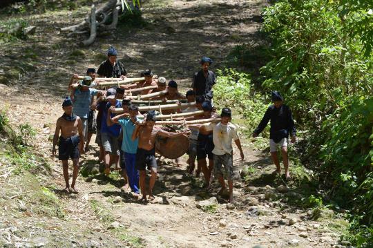 Menengok kehidupan tradisional Suku Kajang di pedalaman Sulawesi