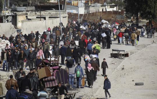 Takut dibom barel, warga sipil tinggalkan kota Aleppo, Suriah