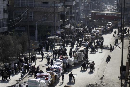 Takut dibom barel, warga sipil tinggalkan kota Aleppo, Suriah