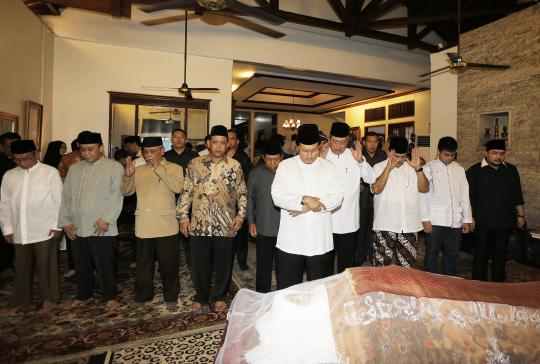 Presiden SBY melayat ke rumah duka Kartini Fahmi Idris