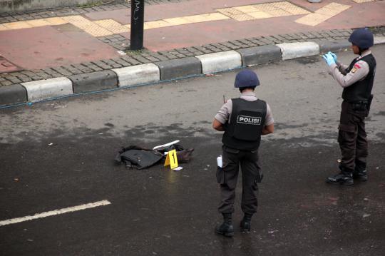 Aksi polisi antiteror dan sniper amankan Kantor Bawaslu