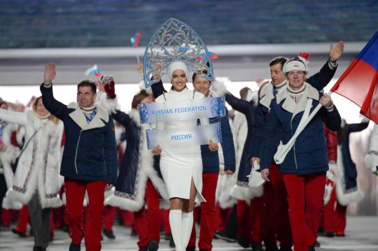 Pesona Irina Shayk di pembukaan Olimpiade Musim Dingin 2014