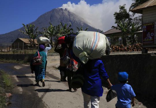 Aktivitas Sinabung menurun, pengungsi dari 17 Desa dipulangkan