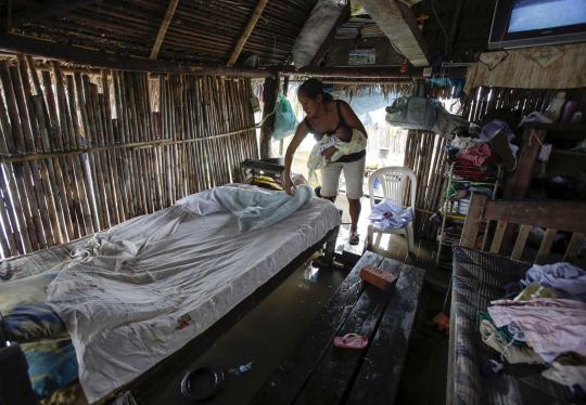 Kisah Estela lahirkan bayi saat badai dan banjir landa Bolivia
