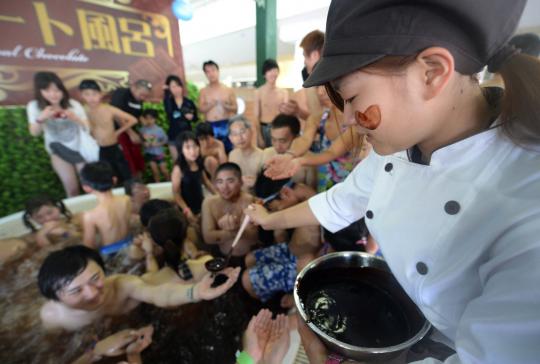 Asyiknya spa cokelat bareng keluarga di Jepang