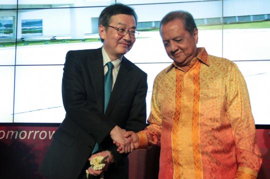 Presiden Sharp bersama Menperin resmikan pabrik baru di Karawang