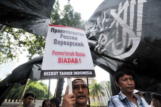 Massa HTI tuntut pembebasan Hizbut Tahrir Rusia