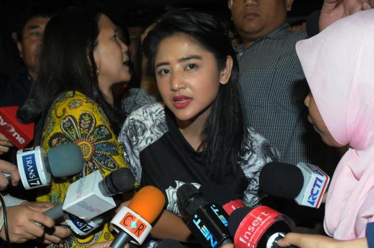 Terbukti aniaya Jupe, Dewi Perssik ditahan Kejari Jakarta Timur