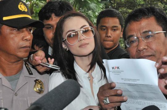 Didampingi Hotman, Jennifer Dunn diperiksa KPK