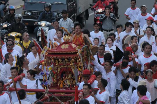 Ekstremnya perayaan Cap Go Meh di Jalan Gajah Mada