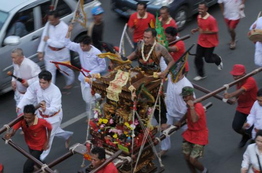 Ekstremnya perayaan Cap Go Meh di Jalan Gajah Mada