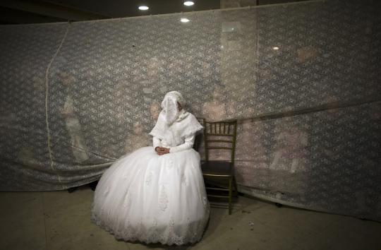 Melihat keunikan pernikahan Yahudi Ortodoks di Yerusalem
