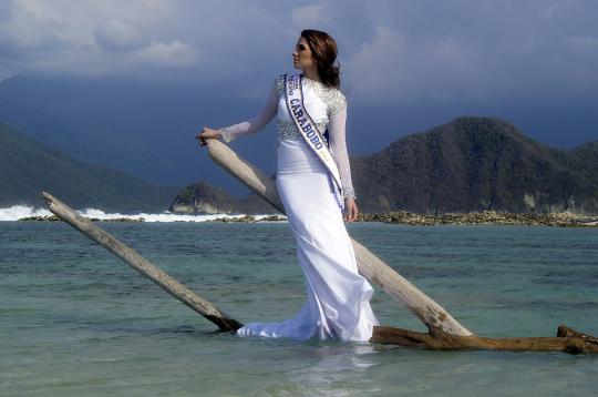 Ini wajah cantik Carmona, Miss Venezuela yang tewas saat demo