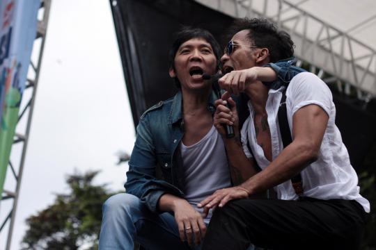Aksi Slank kampanyekan Pemilu damai di Senayan
