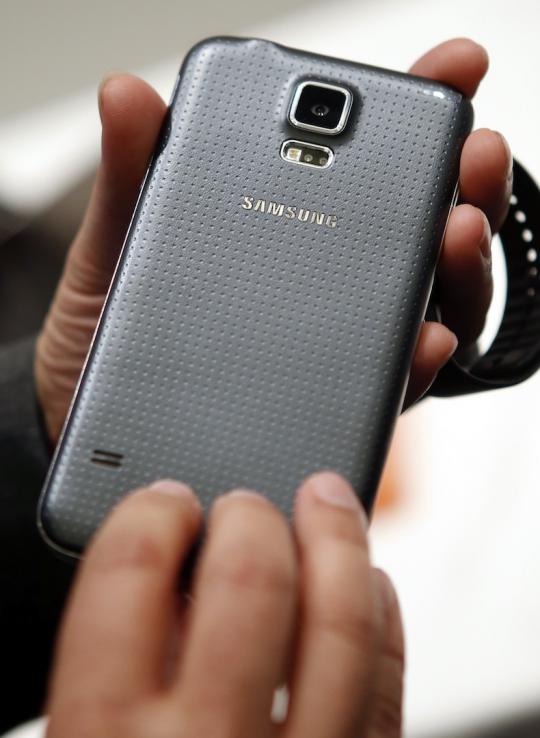 Pesona kecanggihan Samsung Galaxy S5 di ajang MWC 2014