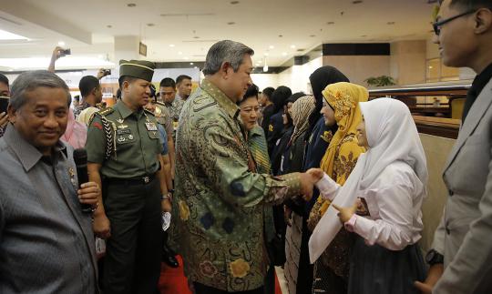 SBY silaturahmi mahasiswa Bidikmisi berprestasi