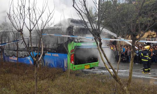 Kebakaran bus di China, 5 tewas dan puluhan penumpang luka-luka