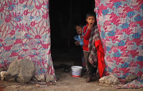 Sepenggal keceriaan anak-anak Suriah hidup di tenda pengungsian