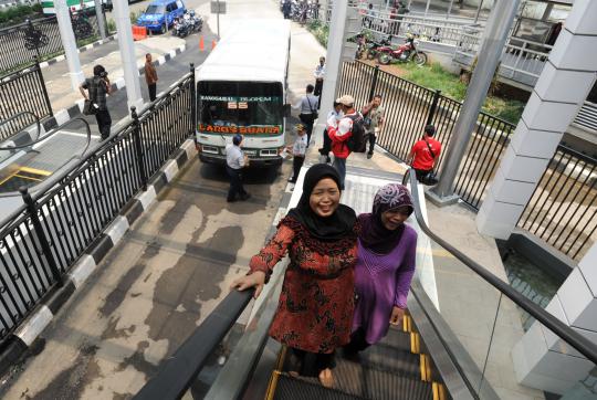 Uji coba Terminal Manggarai yang bernuansa modern