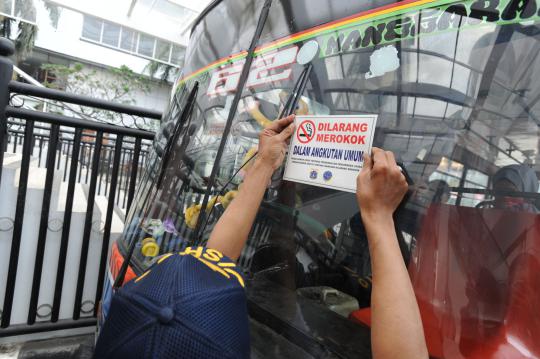 Dishub gelar kampanye larangan merokok di dalam angkutan umum