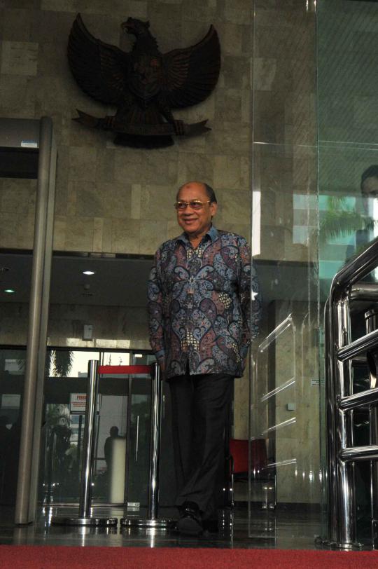Mahyuddin usai diperiksa KPK terkait kasus Hambalang