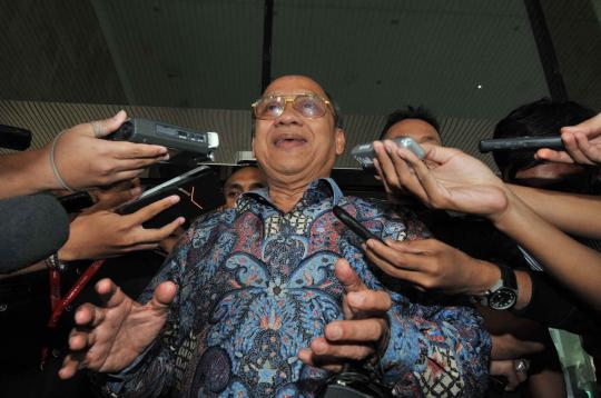 Mahyuddin usai diperiksa KPK terkait kasus Hambalang