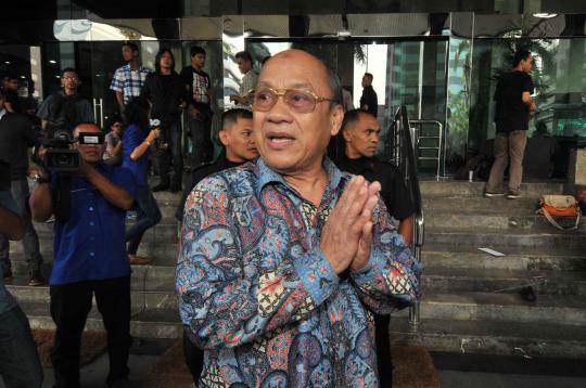 Mahyuddin usai diperiksa KPK terkait kasus Hambalang