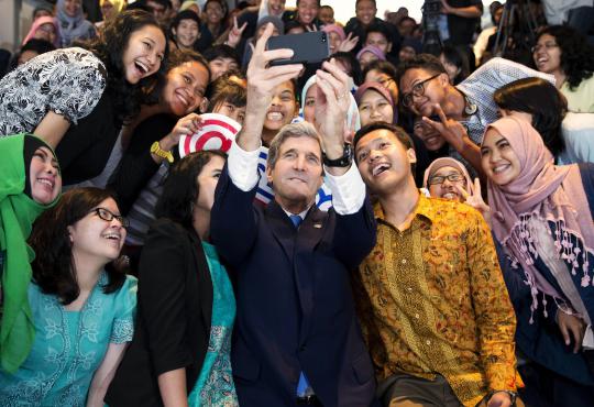 Foto-foto selfie yang unik dan lucu