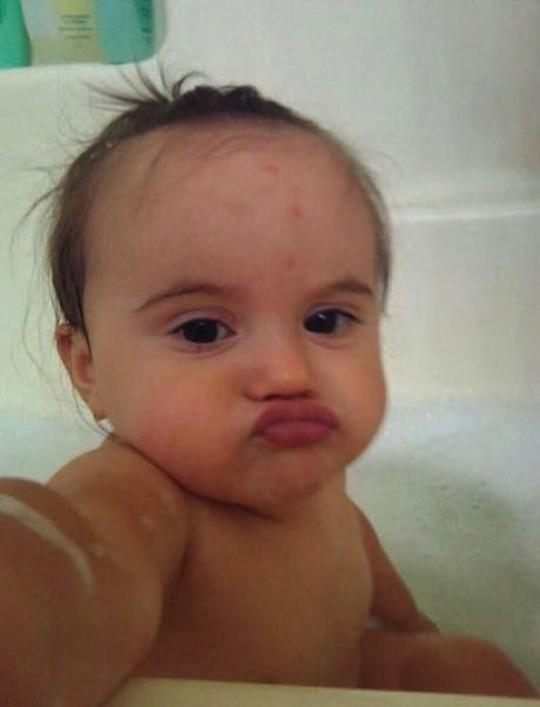 Foto-foto selfie yang unik dan lucu