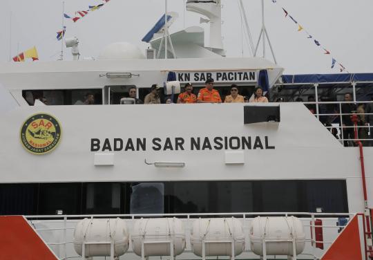 Naik jip, SBY pimpin apel HUT ke-42 Basarnas di Merak