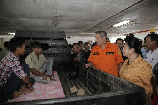 Usai apel Basarnas, SBY sapa penumpang Kapal Ferry