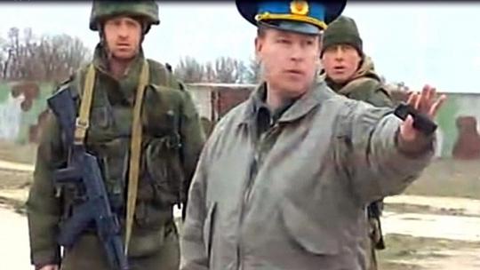 Militer Rusia hampir bentrok dengan pasukan Ukraina di Krimea