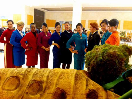 Pesona pramugari cantik di peresmian Garuda gabung SkyTeam