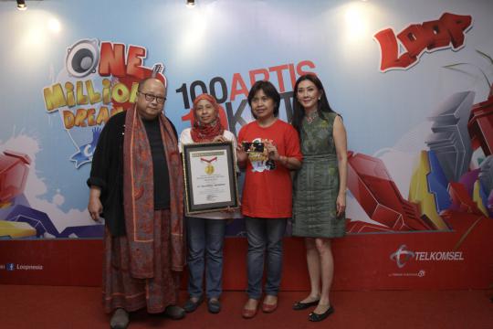 Luncurkan LOOP, Telkomsel dapat penghargaan MURI