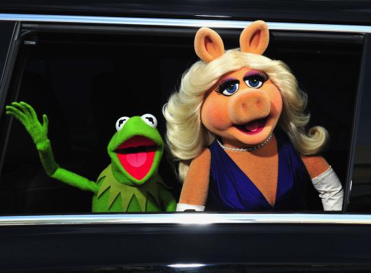 Aksi kocak tokoh boneka Muppets di premier film barunya