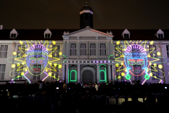 Keindahan video mapping di Museum Fatahillah