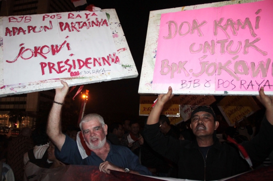 Jokowi nyapres, ratusan pendukung gelar syukuran di Bundaran HI