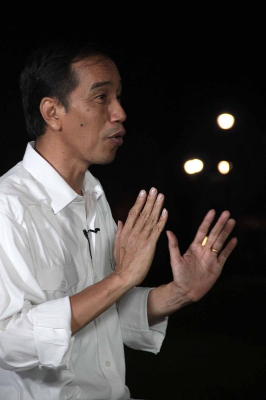 Capres Jokowi saat wawancara eksklusif di Taman Suropati