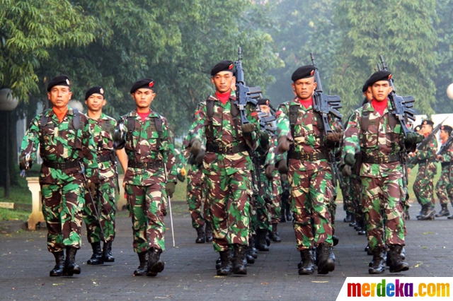 Foto Prajurit Di Mabes Tni Kini Berbaret Hitam